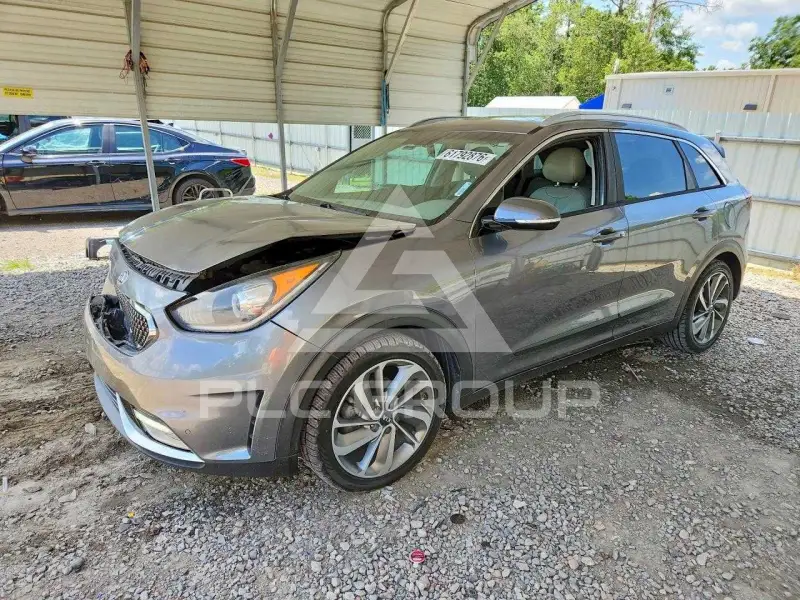 2017 KIA Niro photo