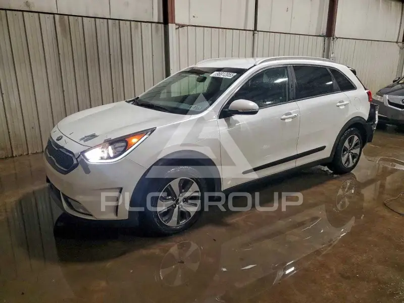 2017 KIA Niro фото