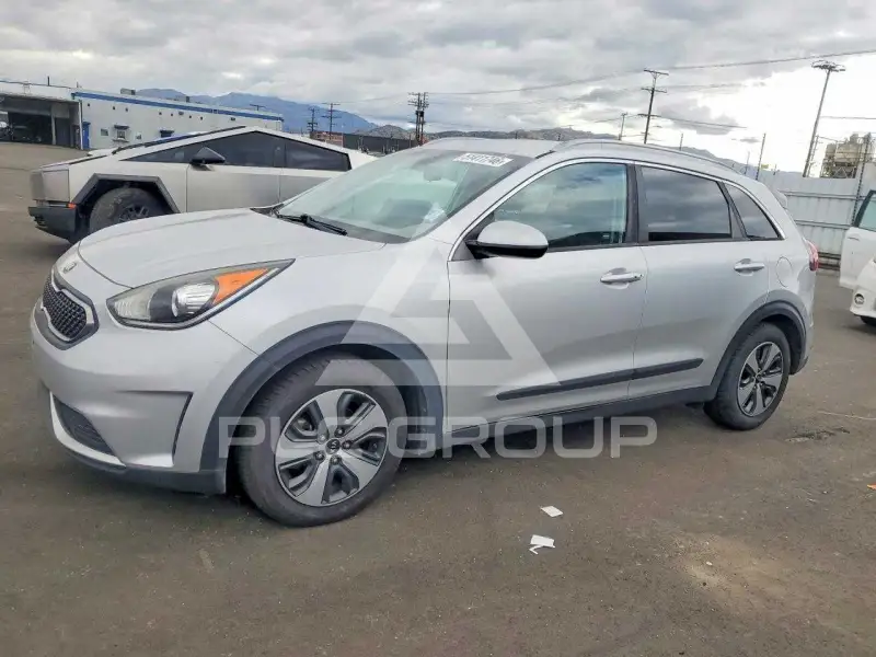 2017 KIA Niro фото