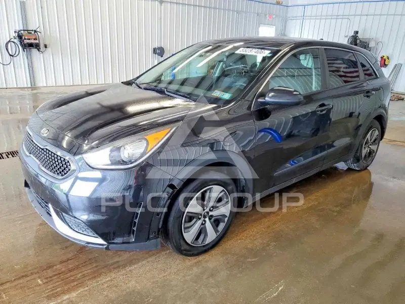 2017 KIA Niro photo