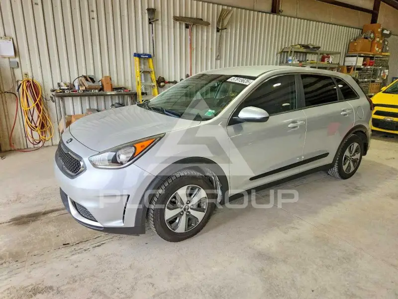 2017 KIA Niro photo