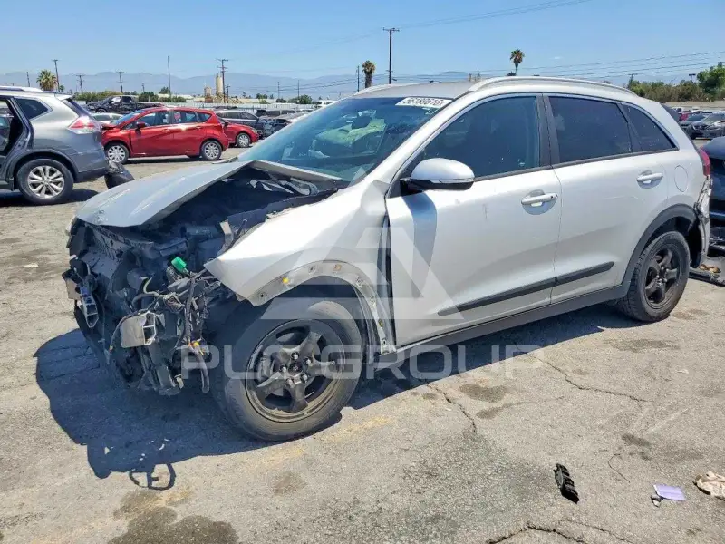 2017 KIA Niro photo
