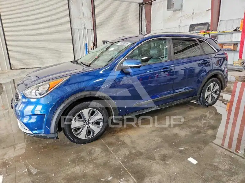 2017 KIA Niro photo