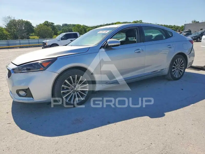 2017 KIA Cadenza фото