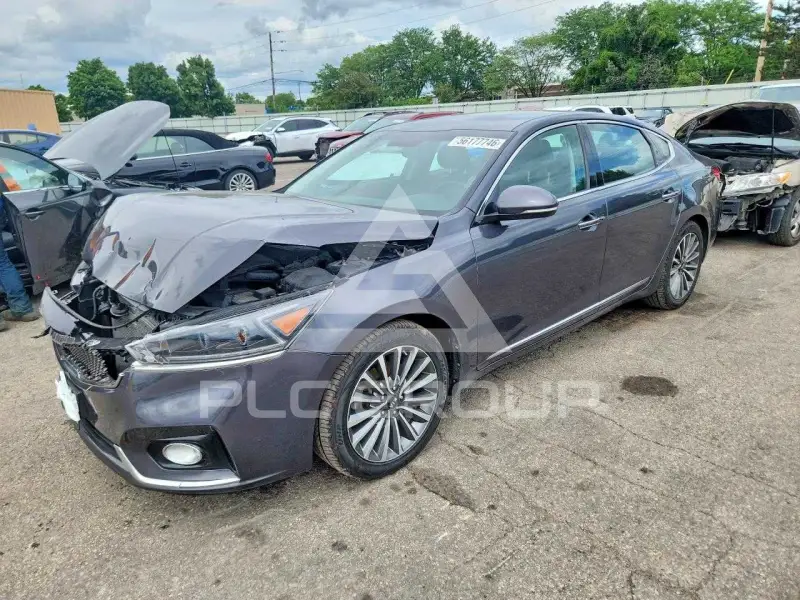 2017 KIA Cadenza фото