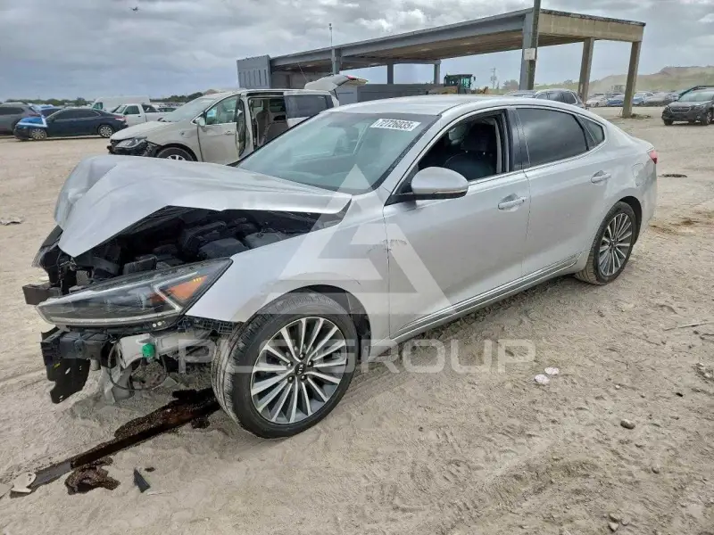2017 KIA Cadenza фото