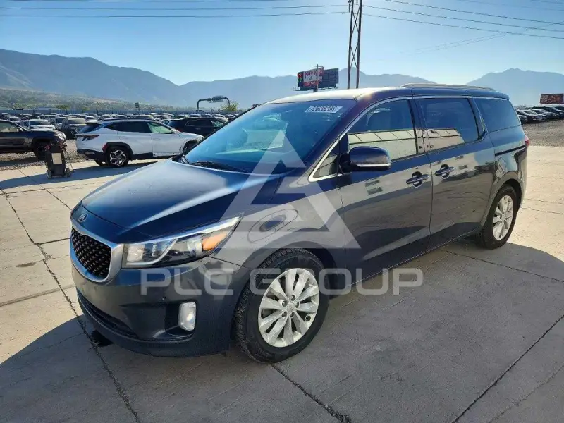 2017 KIA Sedona фото
