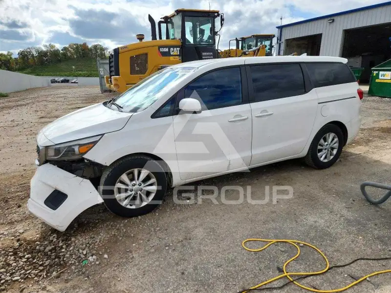 2017 KIA Sedona фото
