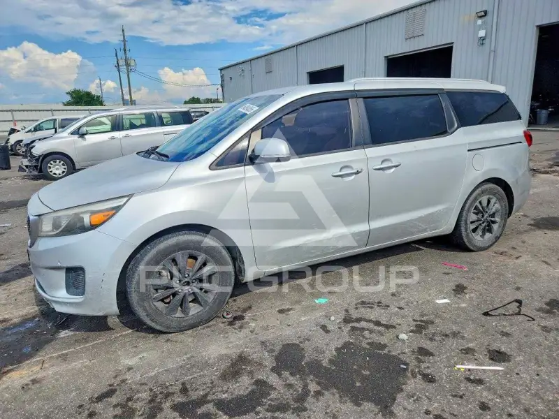 2017 KIA Sedona фото