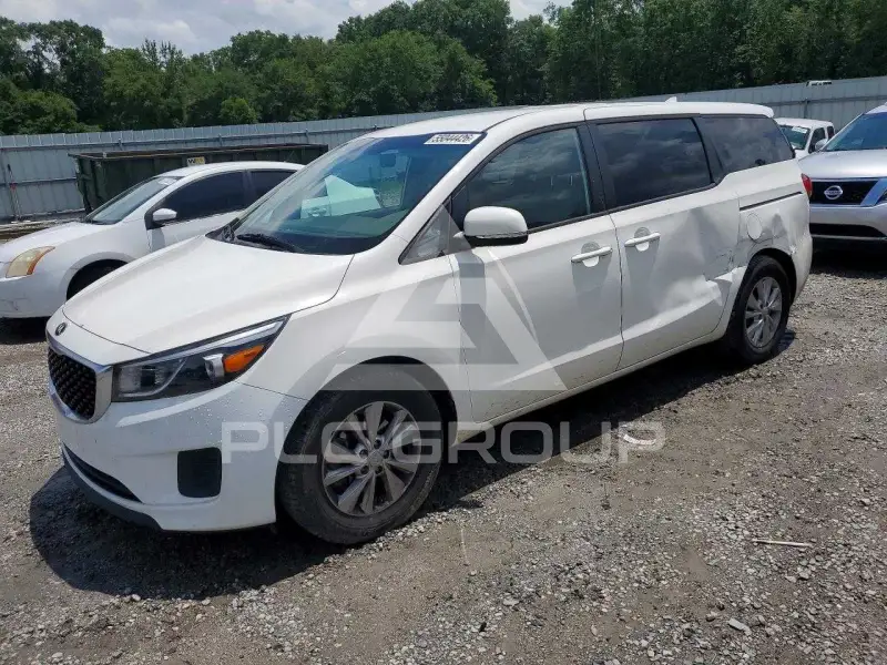 2017 KIA Sedona photo