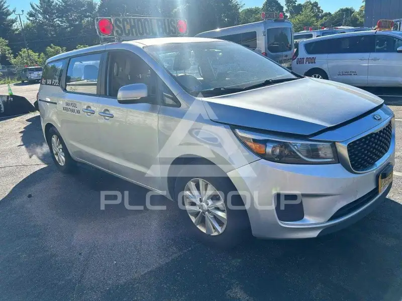 2017 KIA Sedona фото