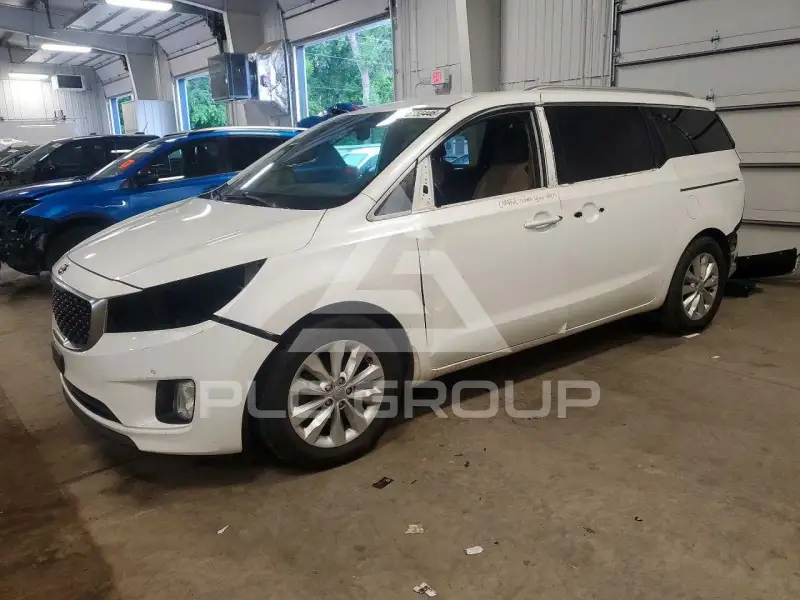 2017 KIA Sedona photo