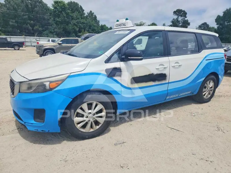2017 KIA Sedona фото