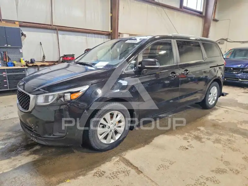 2017 KIA Sedona photo