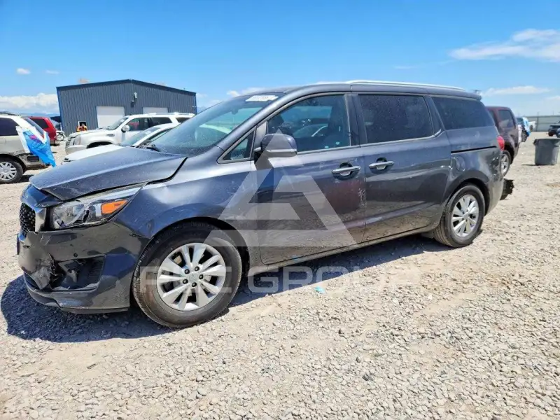 2017 KIA Sedona фото