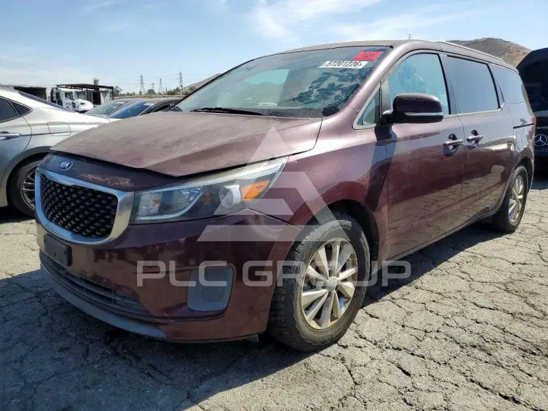 2017 KIA Sedona photo
