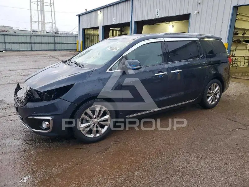 2017 KIA Sedona photo