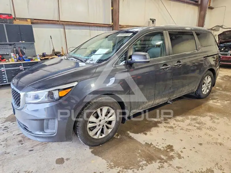 2017 KIA Sedona photo