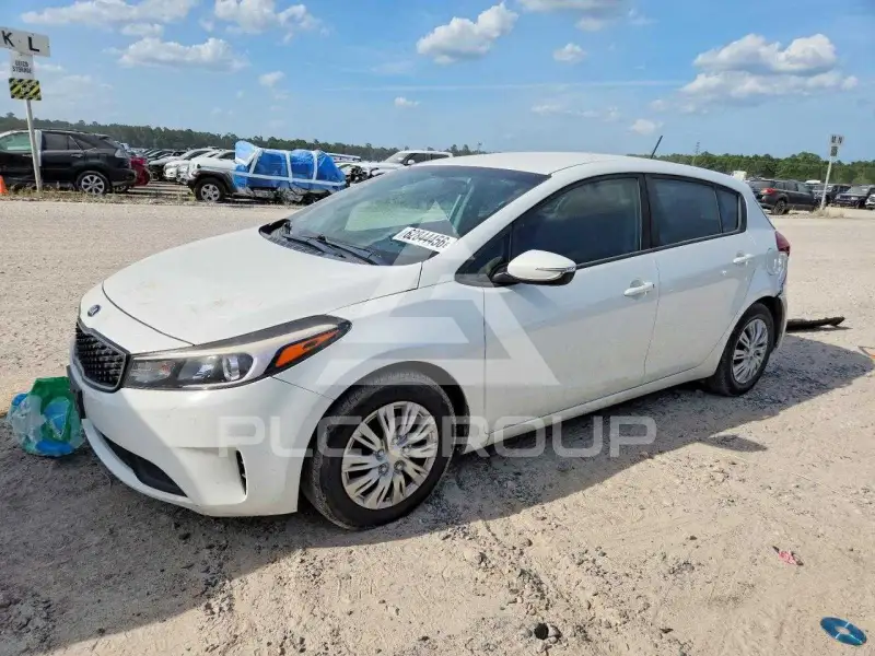 2017 KIA Forte фото
