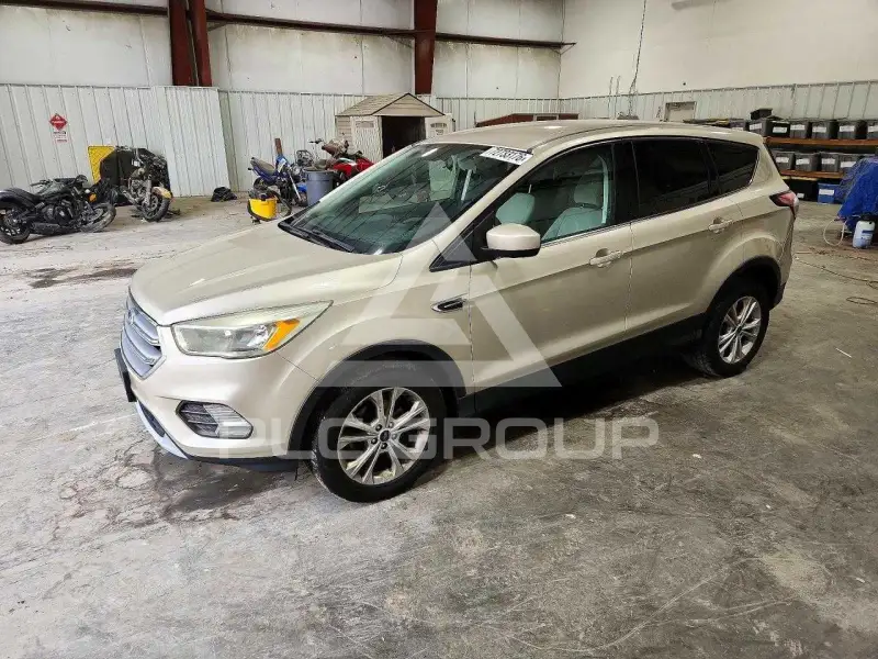 2017 Ford ESCAPE фото