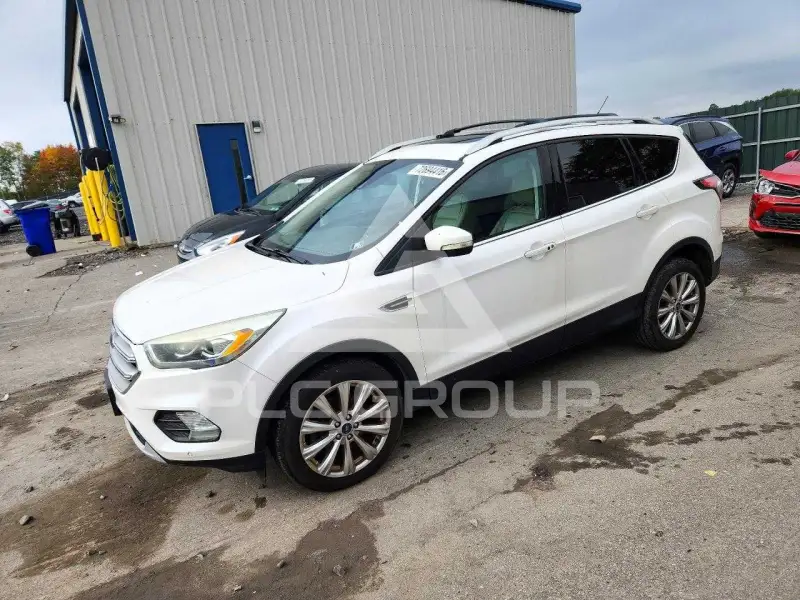 2017 Ford ESCAPE photo