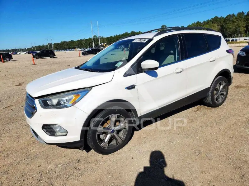 2017 Ford ESCAPE фото