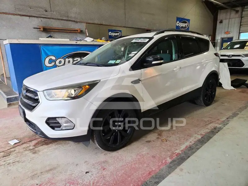 2017 Ford ESCAPE фото