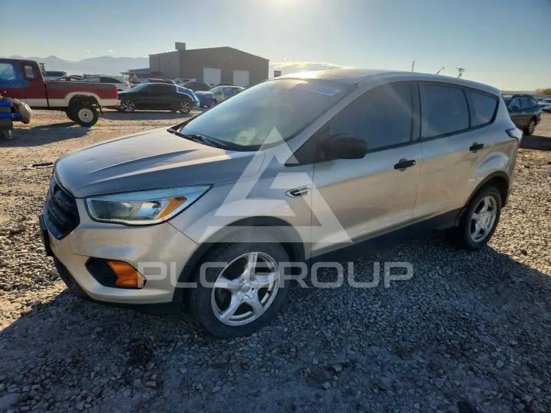2017 Ford ESCAPE photo