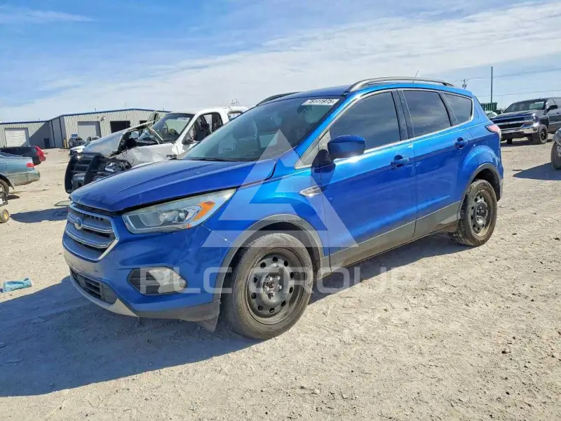 2017 Ford ESCAPE photo