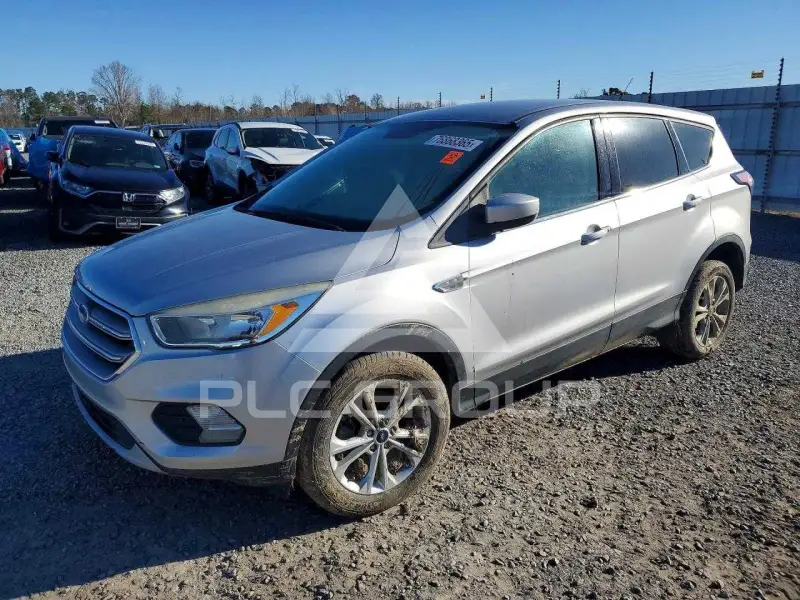 2017 Ford ESCAPE фото
