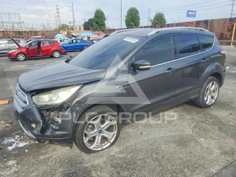 2017 Ford ESCAPE photo