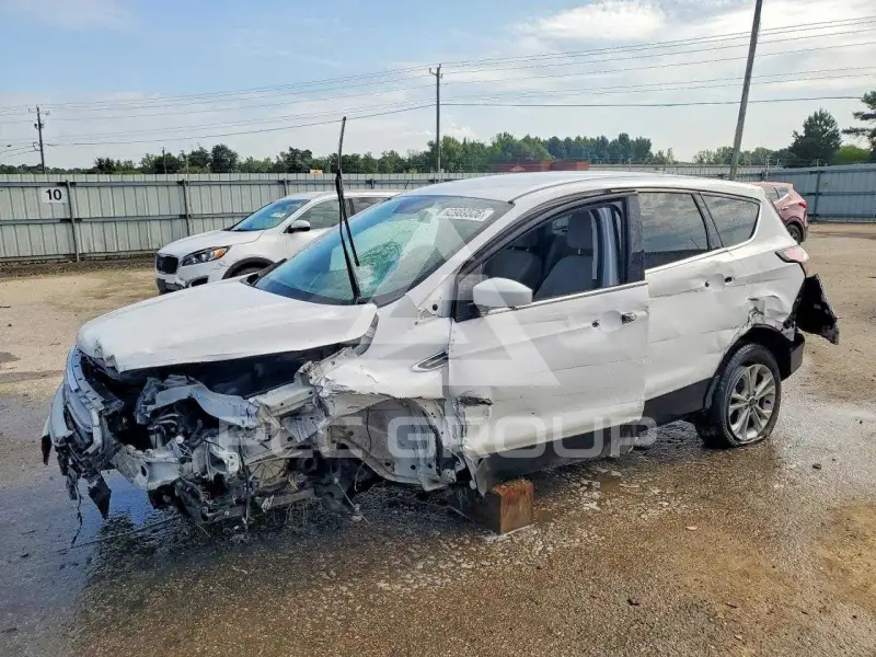 2017 Ford ESCAPE фото