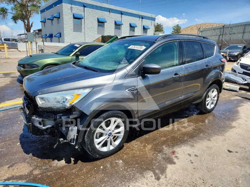 2017 Ford ESCAPE photo