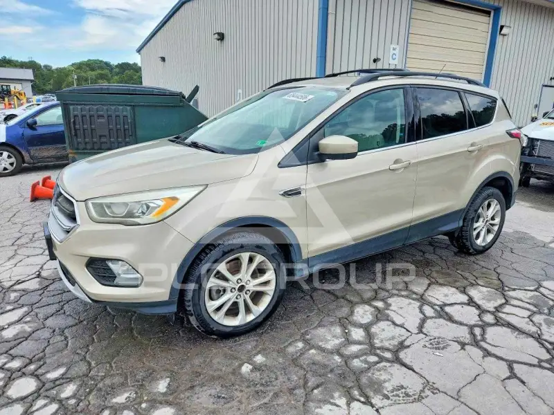 2017 Ford ESCAPE photo