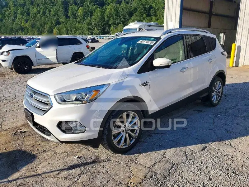 2017 Ford ESCAPE photo