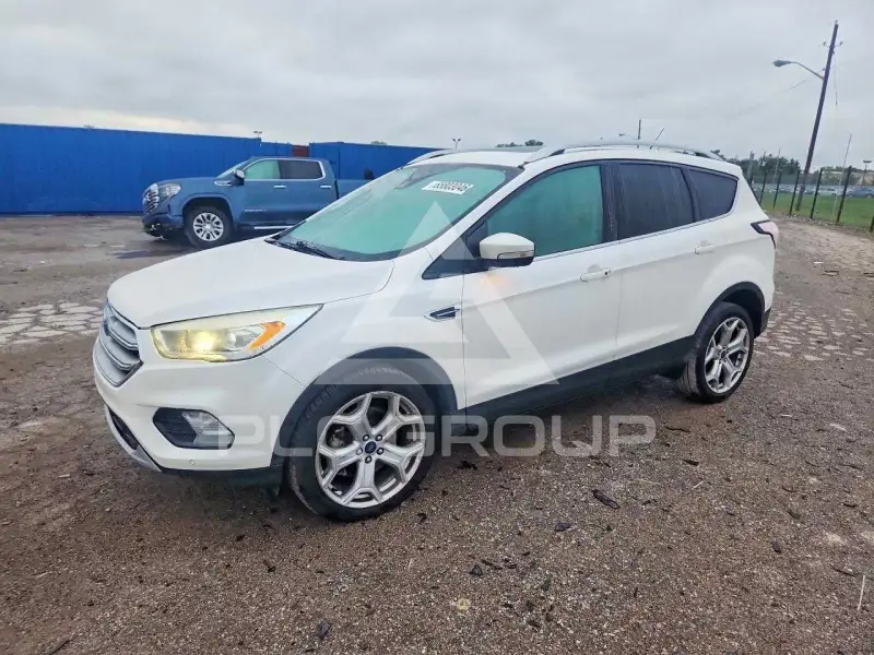 2017 Ford ESCAPE photo