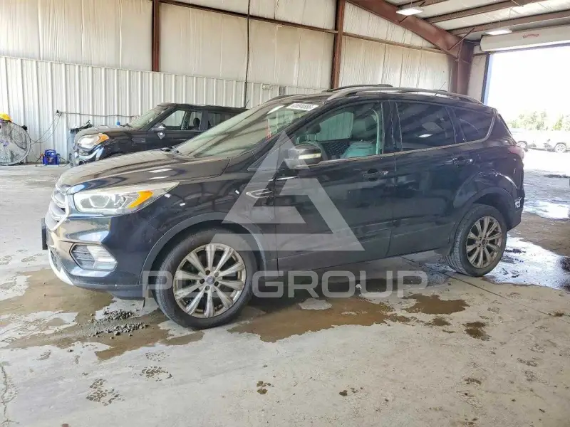 2017 Ford ESCAPE photo