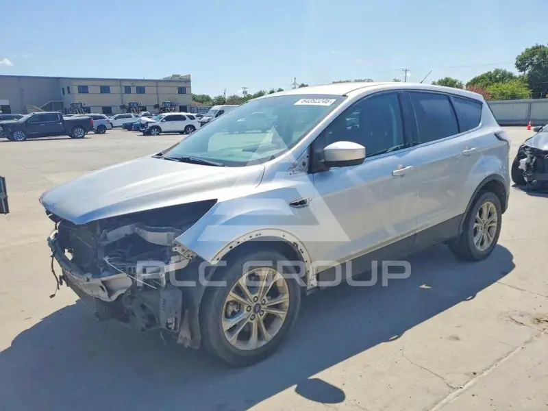 2017 Ford ESCAPE photo