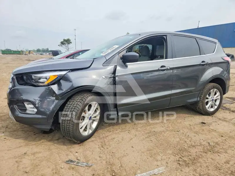 2017 Ford ESCAPE фото