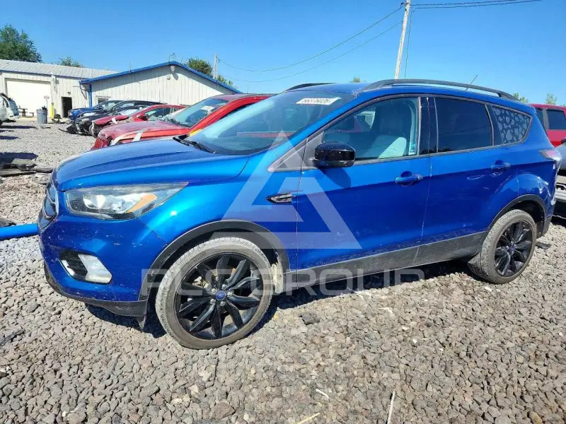 2017 Ford ESCAPE photo
