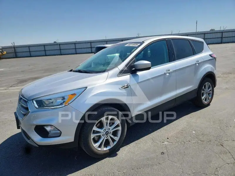2017 Ford ESCAPE photo