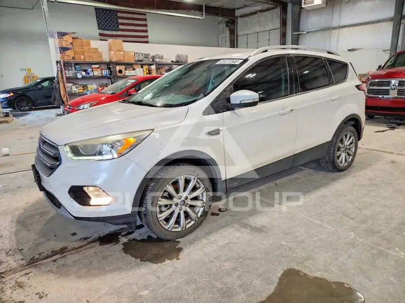 2017 Ford ESCAPE photo