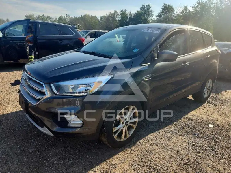 2017 Ford ESCAPE photo