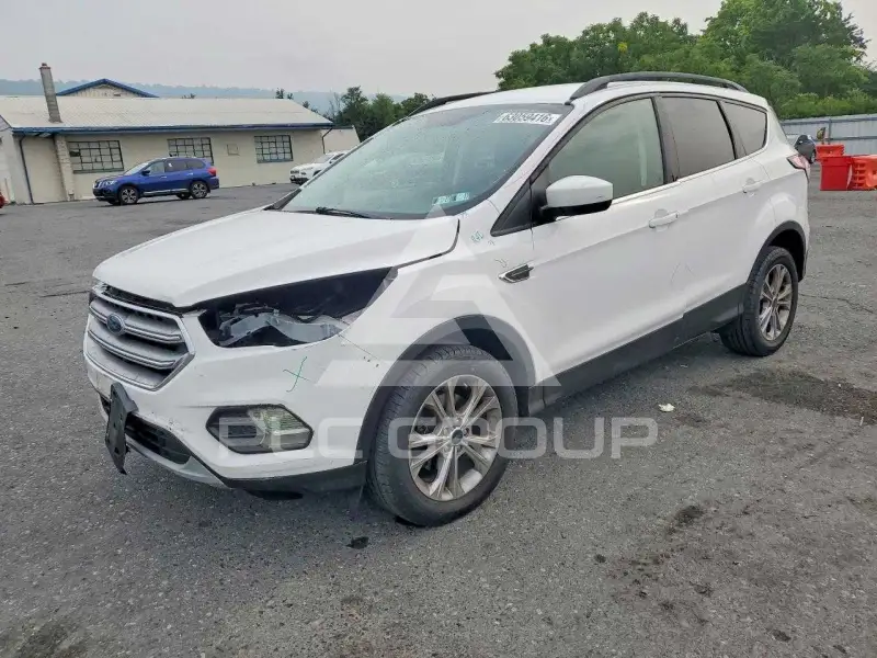 2017 Ford ESCAPE photo
