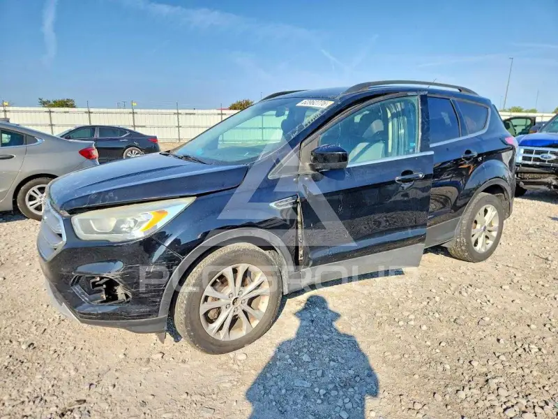 2017 Ford ESCAPE photo