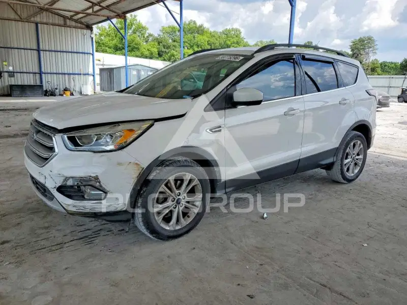 2017 Ford ESCAPE фото
