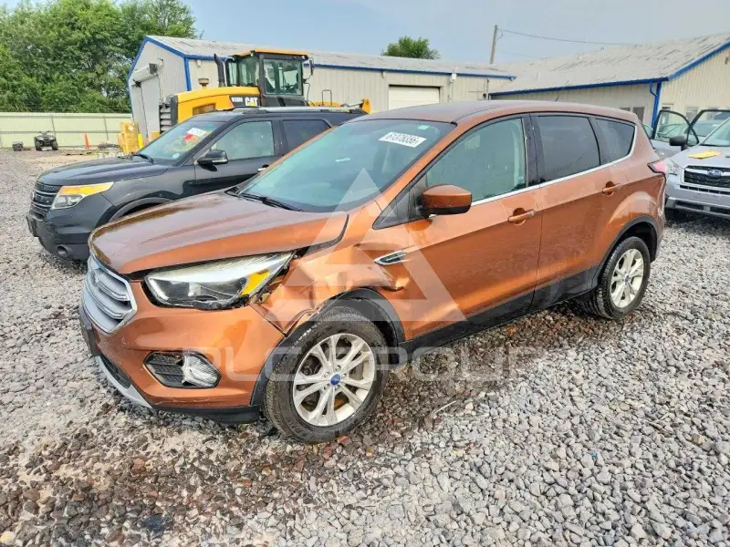 2017 Ford ESCAPE photo