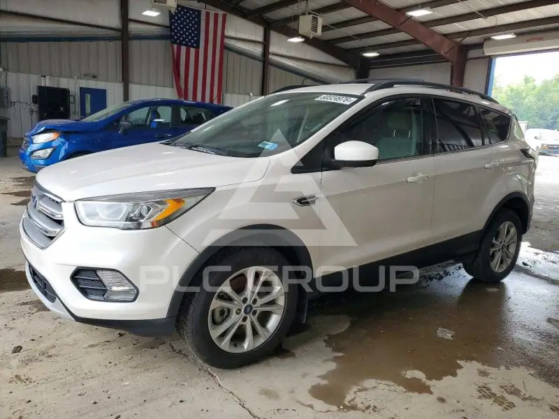 2017 Ford ESCAPE photo