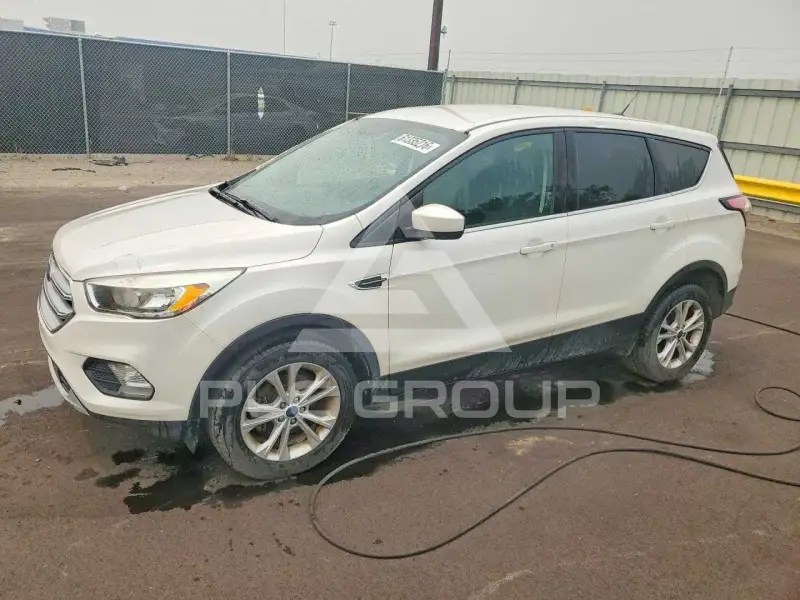 2017 Ford ESCAPE фото