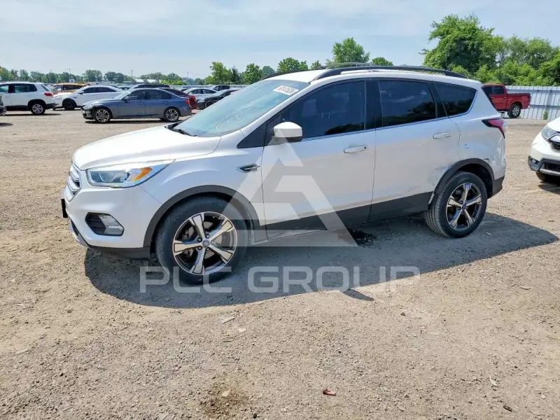 2017 Ford ESCAPE фото
